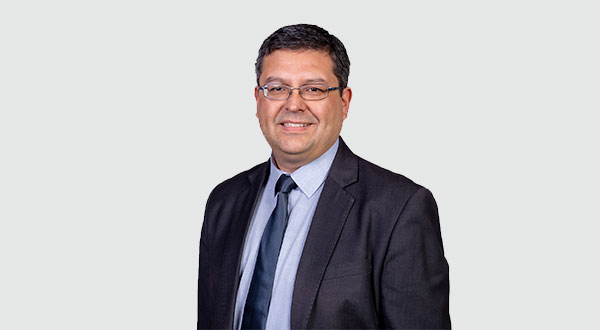 Lorenzo Reyes, Decano de la Facultad de Ingeniería y Negocios