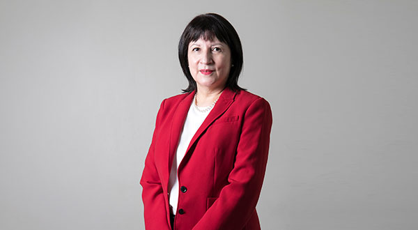 Patricia Esparza, académica de Escuela de Ingeniería Comercial del Campus Providencia
