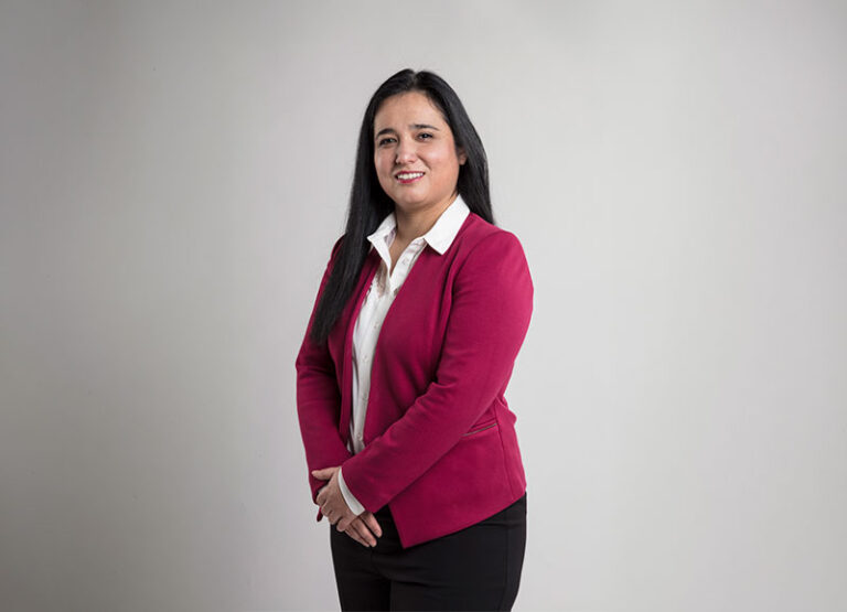 Ana Henríquez, académica del Observatorio IA en Educación
